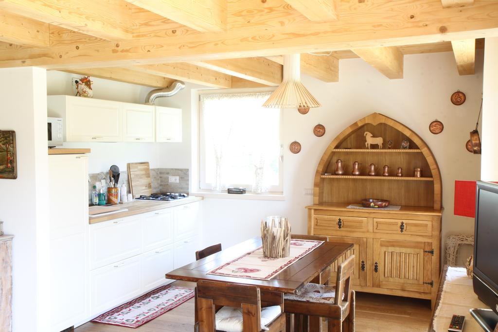 Вілла Dolomiti Di Brenta House 2 Мадонна-ді-Кампільйо Екстер'єр фото