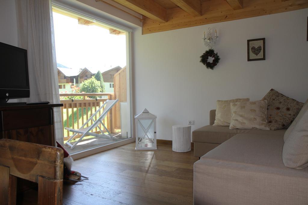 Вілла Dolomiti Di Brenta House 2 Мадонна-ді-Кампільйо Екстер'єр фото